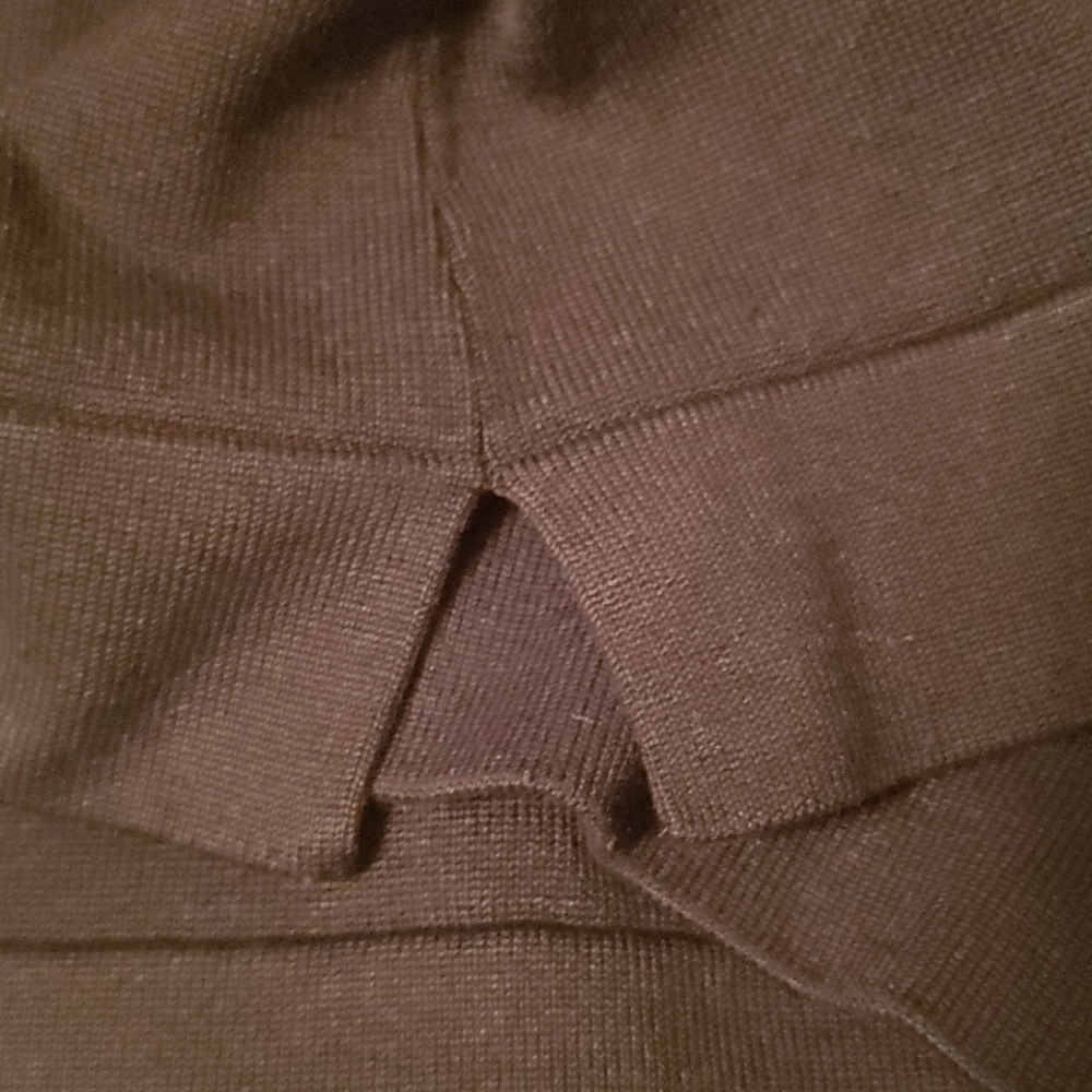 Jones New York black light weight sweater - Picture 3 of 3